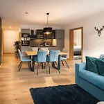 Ruhestube Design With Balcony, Alpenluxus Collection Ferienhaus *