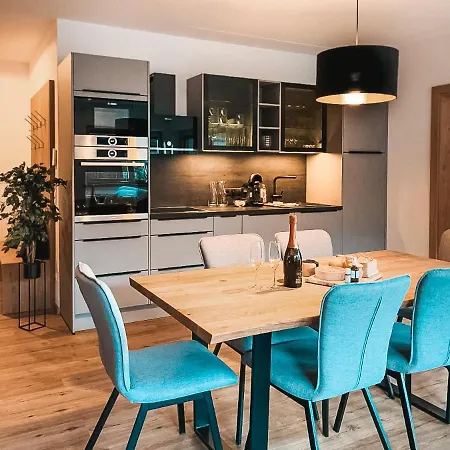 Ruhestube - Balcony Und Car Park By Alpenluxus Appartements Apartment Fuegen